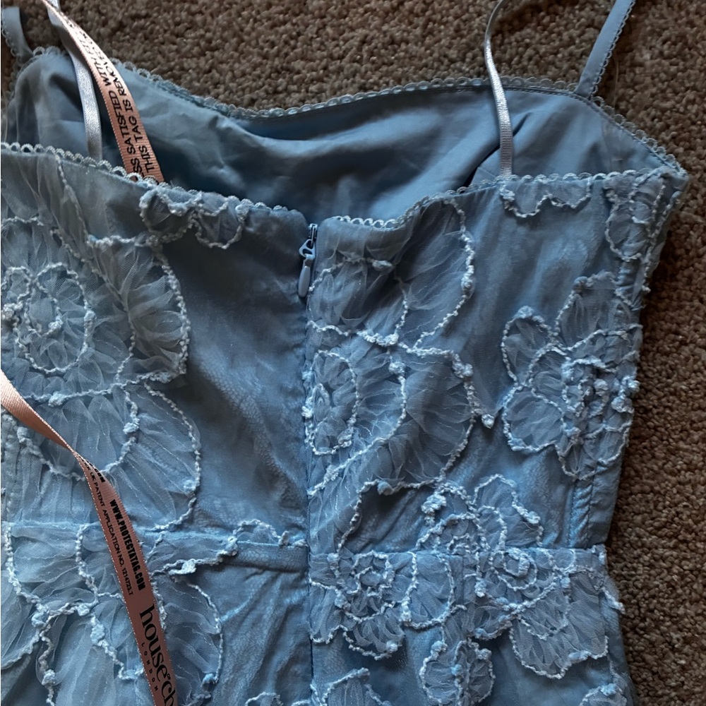 House of CB Elegant Blue Floral Lace Dress - Picture 8 of 9